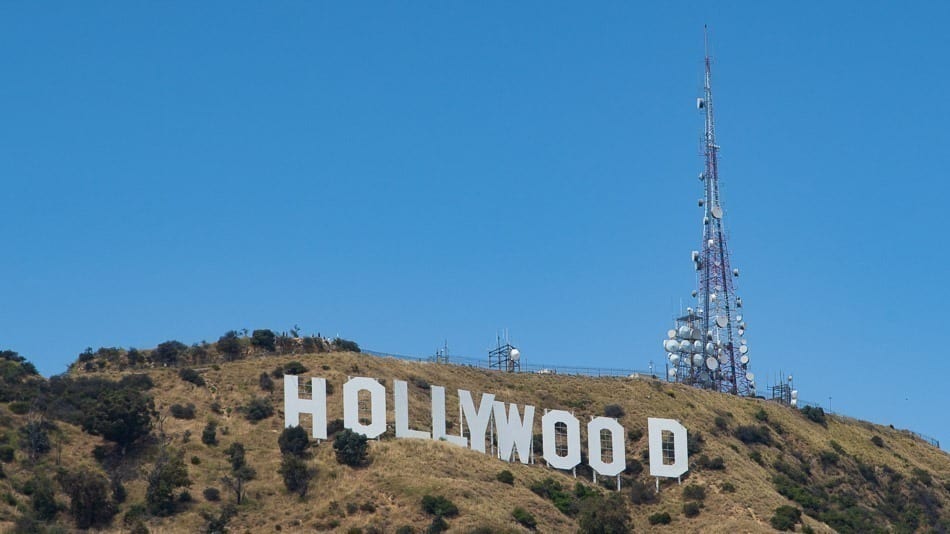 Como criar uma mensagem com o seu próprio letreiro de Hollywood