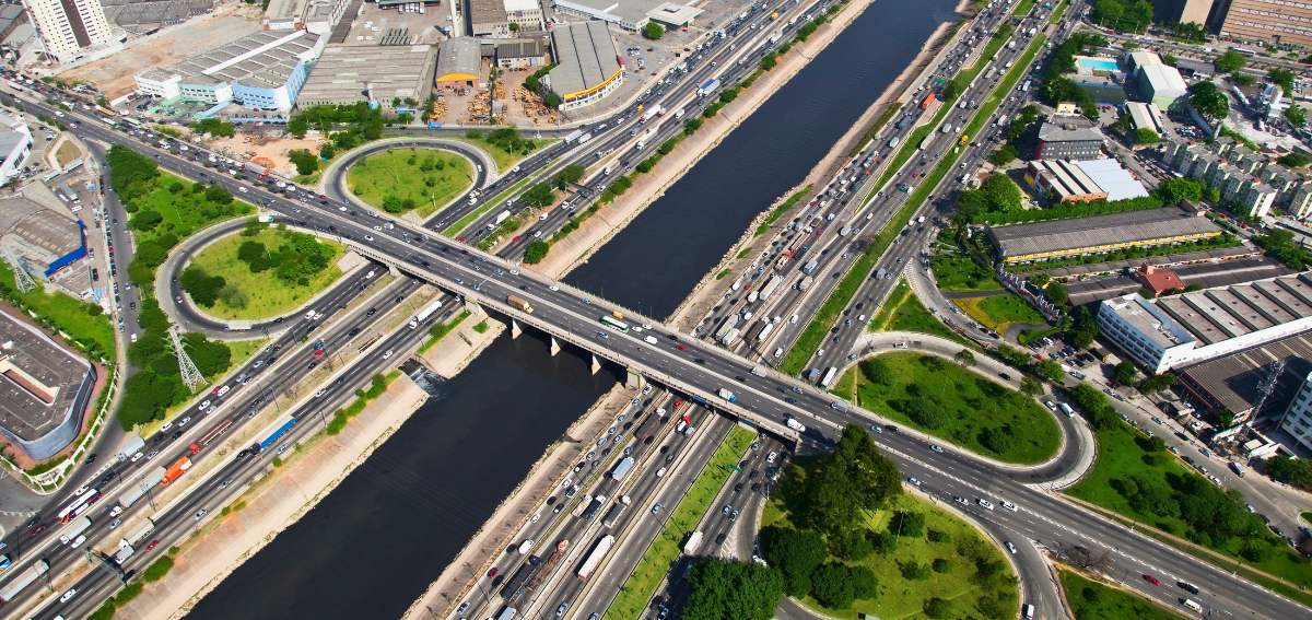 Vista aérea da Marginal Tietê em São Paulo