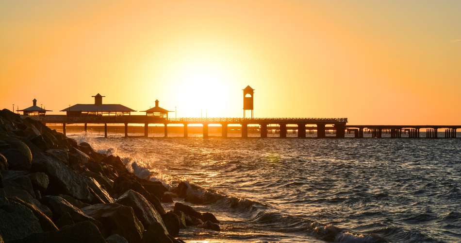 Pôr do Sol na Ponte dos Ingleses em Fortaleza